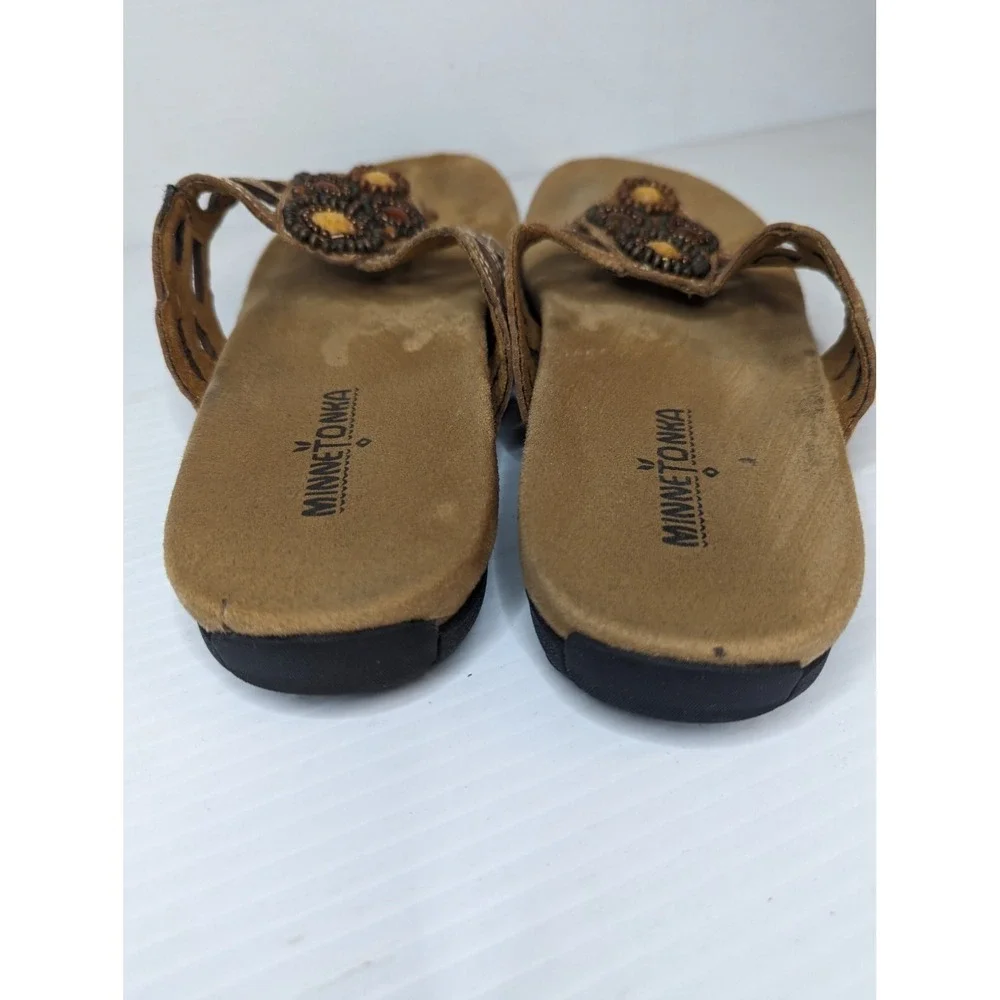 Minnetonka 70805 Women's‎ Leather Beaded Thong Sandal Flipflops Size 9